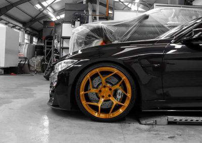 BMW M4 + Crypto Monoblock